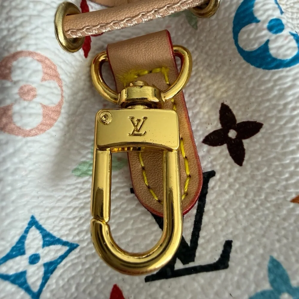 NWOT LV White/Tan Multicolor Mini Bag Bucket  - Bag Charm/Keychain - Picture 8 of 13